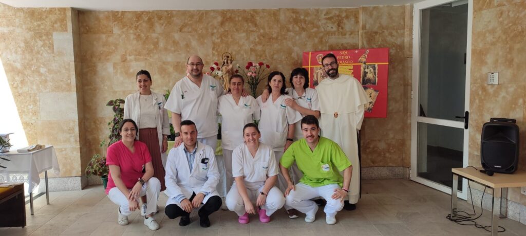 Equipo residencia Madre de la Veracruz.